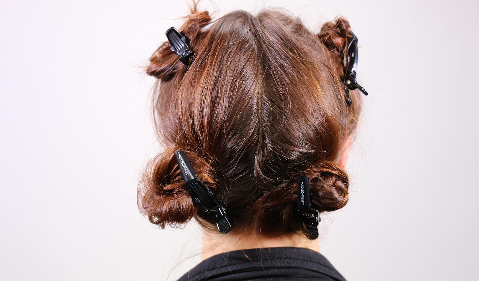 How to section online hair for highlights