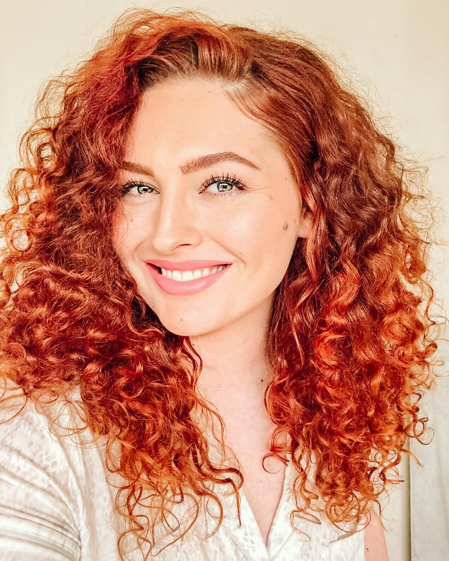 Best Hair Dye for Curly Hair - Carrara Crimson Madison Reed